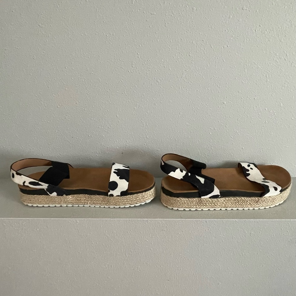 Stylish Black and White Women's Sandals